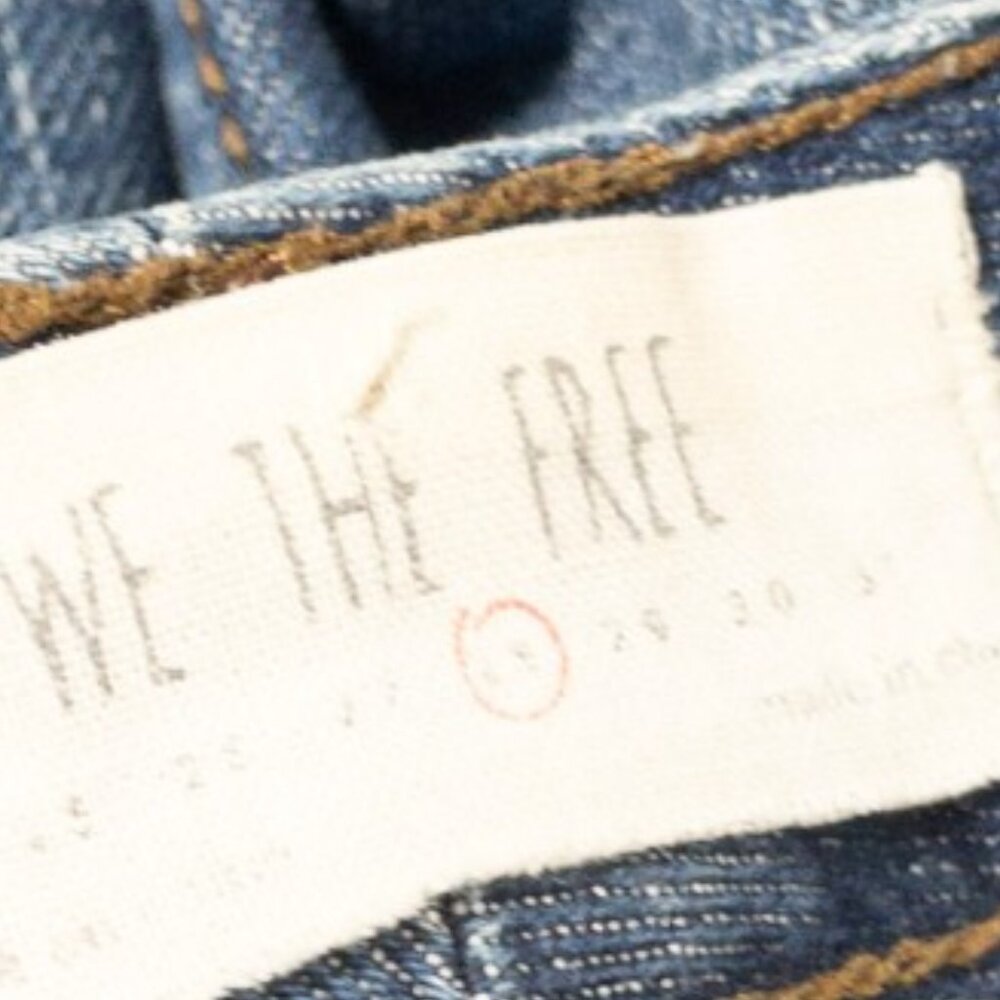 We The Free Dawn to Dusk Ultra High Rise Flare Jeans SZ 28 Patch Pocket Crop - Picture 11 of 16